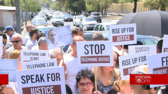 Акция протеста с требованием немедленного освобождения Роберта Кочаряна (видео)